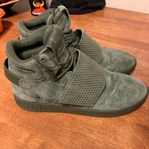 Adidas Tubular Invader Strap (Green)- Size 10